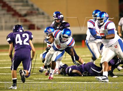 Thumbnail 3 in Fayetteville vs. Memphis University photogallery.