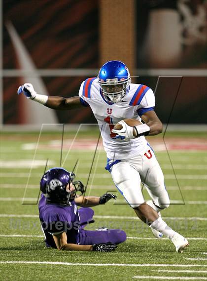 Thumbnail 2 in Fayetteville vs. Memphis University photogallery.