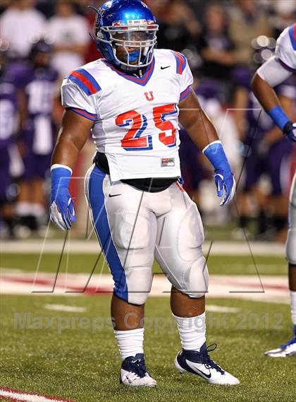 Thumbnail 2 in Fayetteville vs. Memphis University photogallery.