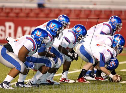 Thumbnail 1 in Fayetteville vs. Memphis University photogallery.