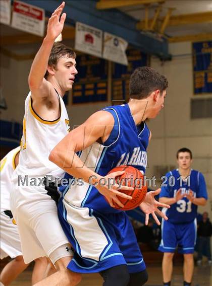 Thumbnail 2 in Capistrano Valley vs. La Habra (OC North/South Challenge) photogallery.