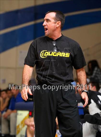 Thumbnail 1 in Capistrano Valley vs. La Habra (OC North/South Challenge) photogallery.