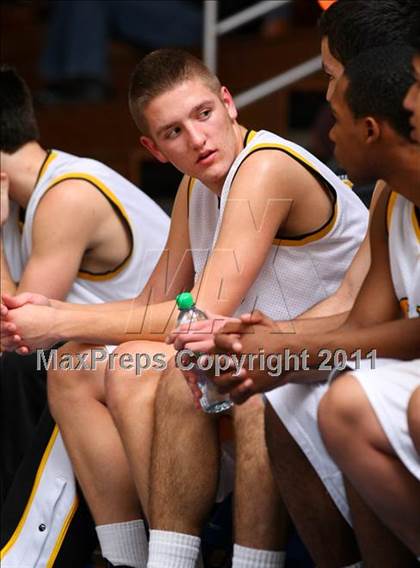 Thumbnail 1 in Capistrano Valley vs. La Habra (OC North/South Challenge) photogallery.
