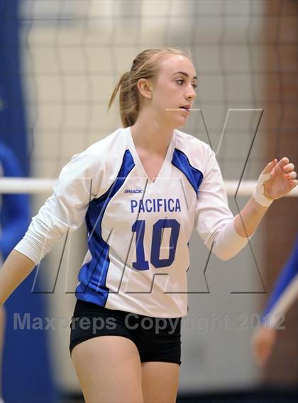 Thumbnail 1 in Pacifica @ Fountain Valley photogallery.