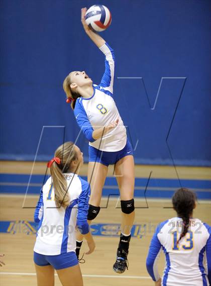 Thumbnail 2 in Pacifica @ Fountain Valley photogallery.