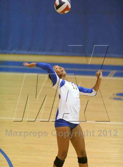 Thumbnail 2 in Pacifica @ Fountain Valley photogallery.
