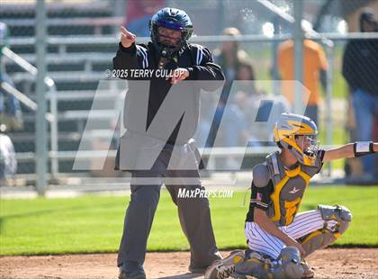 Thumbnail 1 in Wayne vs. Bryce Valley (UHSAA 1A Second Round) photogallery.