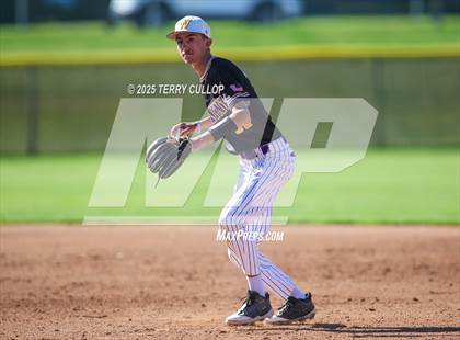 Thumbnail 2 in Wayne vs. Bryce Valley (UHSAA 1A Second Round) photogallery.