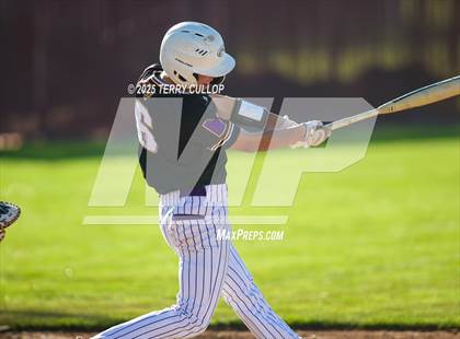 Thumbnail 3 in Wayne vs. Bryce Valley (UHSAA 1A Second Round) photogallery.