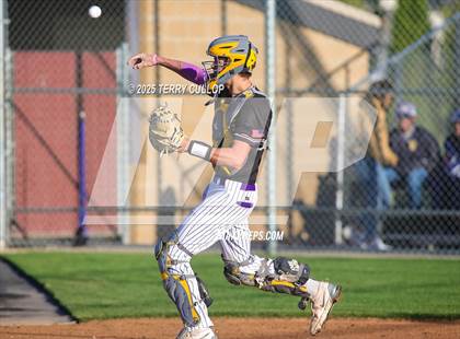 Thumbnail 2 in Wayne vs. Bryce Valley (UHSAA 1A Second Round) photogallery.