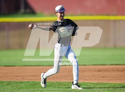 Thumbnail 3 in Wayne vs. Bryce Valley (UHSAA 1A Second Round) photogallery.
