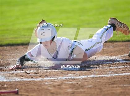 Thumbnail 2 in Wayne vs. Bryce Valley (UHSAA 1A Second Round) photogallery.