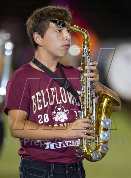 Thumbnail 1 in Aliso Niguel @ Bellflower photogallery.
