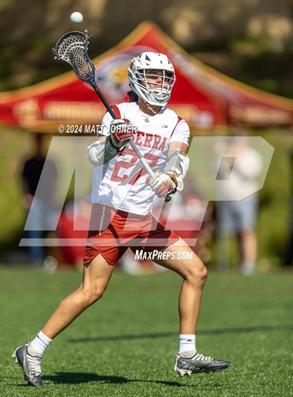 Thumbnail 2 in Orange Lutheran @ JSerra Catholic photogallery.