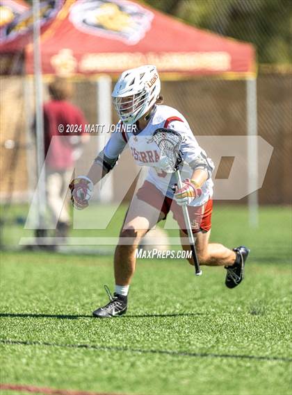 Thumbnail 2 in Orange Lutheran @ JSerra Catholic photogallery.