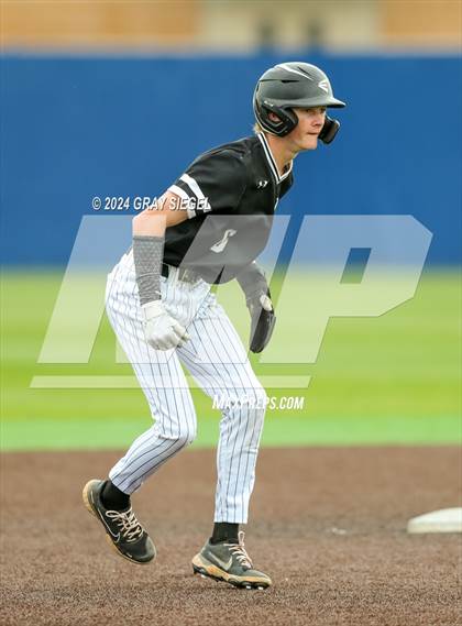 Thumbnail 2 in Norman North @ Deer Creek photogallery.