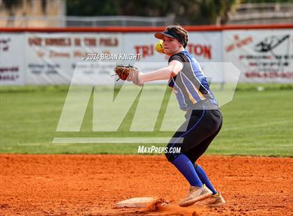 Thumbnail 1 in Auburndale vs Bartow photogallery.