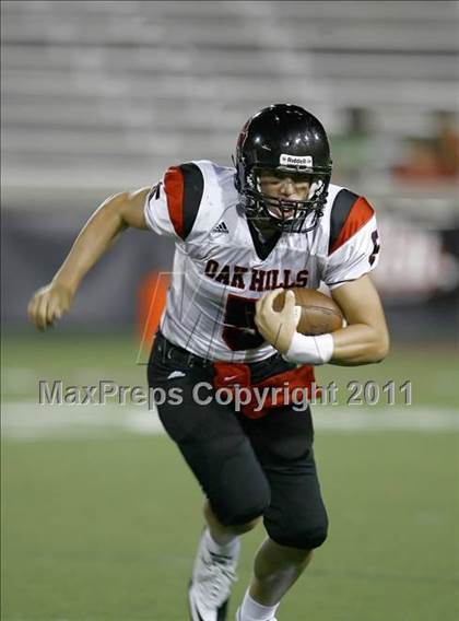 Thumbnail 2 in Oak Hills vs. La Salle (Skyline Chili Crosstown Showdown) photogallery.