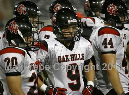 Thumbnail 1 in Oak Hills vs. La Salle (Skyline Chili Crosstown Showdown) photogallery.