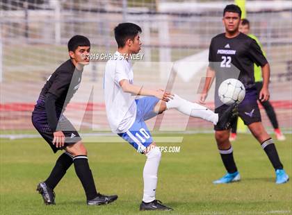 Thumbnail 1 in Camelback vs Valley Vista (Agua Fria Invitational) photogallery.