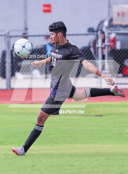 Thumbnail 1 in Camelback vs Valley Vista (Agua Fria Invitational) photogallery.