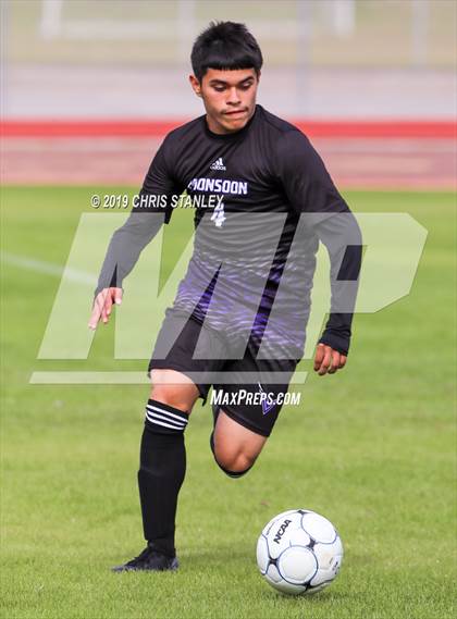 Thumbnail 3 in Camelback vs Valley Vista (Agua Fria Invitational) photogallery.