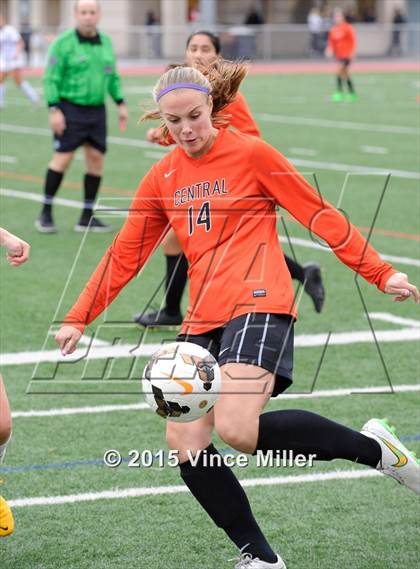 Thumbnail 2 in Central Kitsap vs Kennedy (District 3/4 Third Place) photogallery.