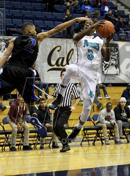 Thumbnail 1 in Deer Valley vs. Newark Memorial (Martin Luther King Classic) photogallery.