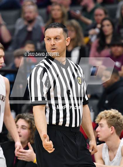 Thumbnail 2 in Lynwood vs. Sierra (CIF State D5 Final) photogallery.