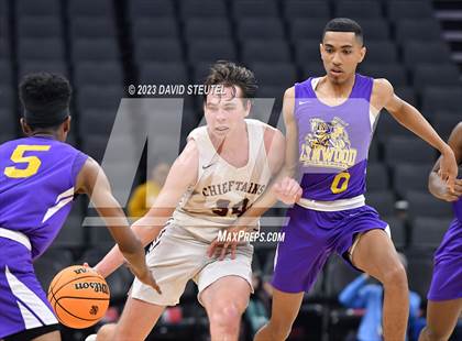 Thumbnail 3 in Lynwood vs. Sierra (CIF State D5 Final) photogallery.