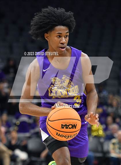 Thumbnail 1 in Lynwood vs. Sierra (CIF State D5 Final) photogallery.