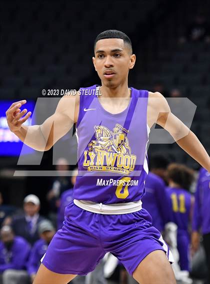 Thumbnail 2 in Lynwood vs. Sierra (CIF State D5 Final) photogallery.