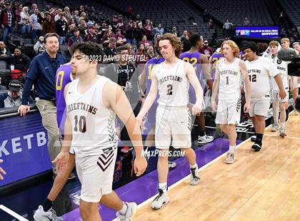 Thumbnail 2 in Lynwood vs. Sierra (CIF State D5 Final) photogallery.