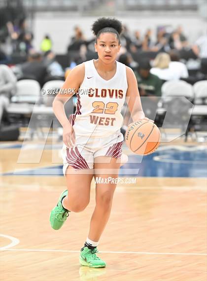 Thumbnail 1 in Ontario Christian vs. Clovis West (Section 7) photogallery.
