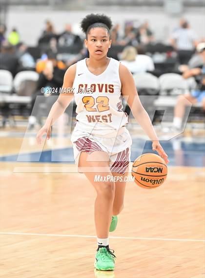 Thumbnail 3 in Ontario Christian vs. Clovis West (Section 7) photogallery.