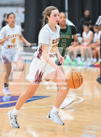Thumbnail 1 in Ontario Christian vs. Clovis West (Section 7) photogallery.