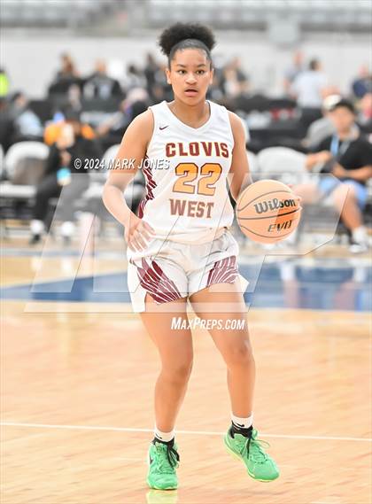 Thumbnail 1 in Ontario Christian vs. Clovis West (Section 7) photogallery.