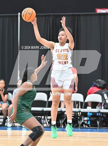 Thumbnail 3 in Ontario Christian vs. Clovis West (Section 7) photogallery.