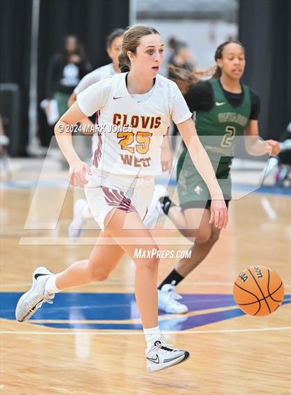 Thumbnail 2 in Ontario Christian vs. Clovis West (Section 7) photogallery.