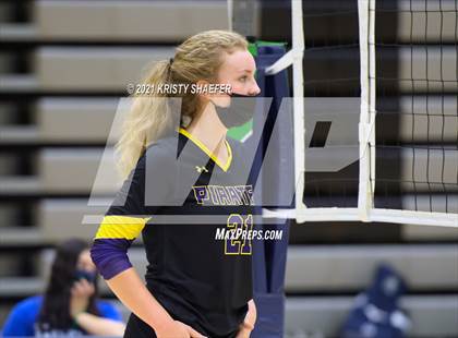 Thumbnail 3 in Corinth Holders vs. Green Level  photogallery.