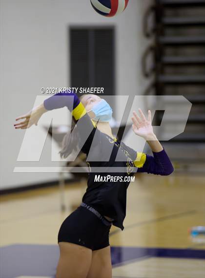 Thumbnail 3 in Corinth Holders vs. Green Level  photogallery.