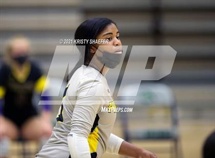 Thumbnail 2 in Corinth Holders vs. Green Level  photogallery.