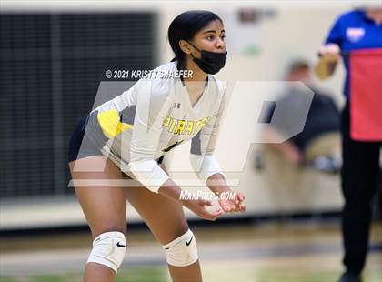 Thumbnail 1 in Corinth Holders vs. Green Level  photogallery.