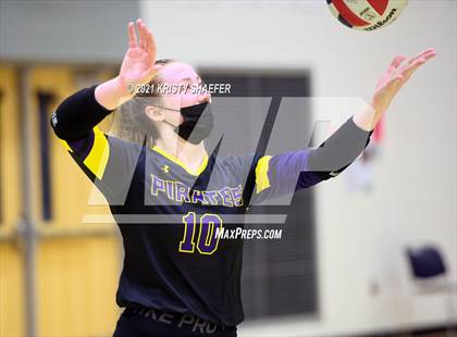Thumbnail 1 in Corinth Holders vs. Green Level  photogallery.