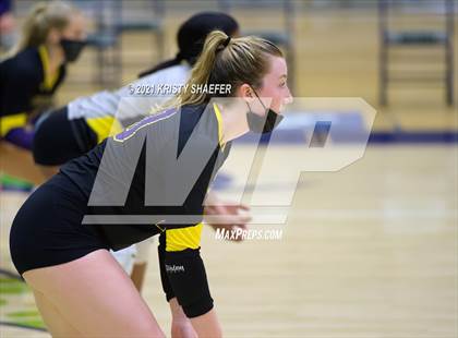 Thumbnail 1 in Corinth Holders vs. Green Level  photogallery.