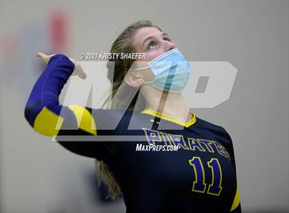 Thumbnail 1 in Corinth Holders vs. Green Level  photogallery.