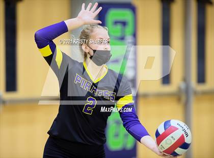 Thumbnail 3 in Corinth Holders vs. Green Level  photogallery.