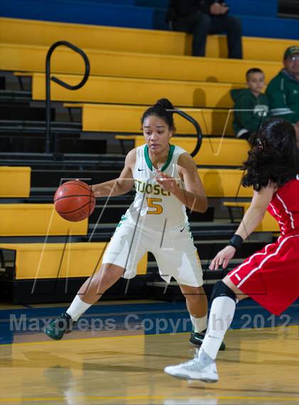Thumbnail 3 in St. Joseph vs Mater Dei (National Prep Classic) photogallery.