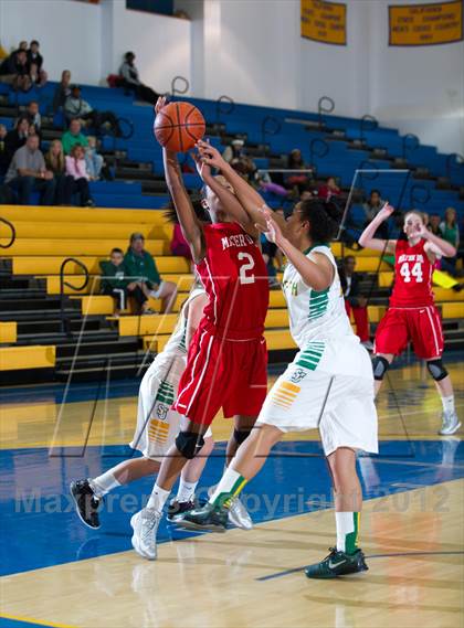 Thumbnail 2 in St. Joseph vs Mater Dei (National Prep Classic) photogallery.
