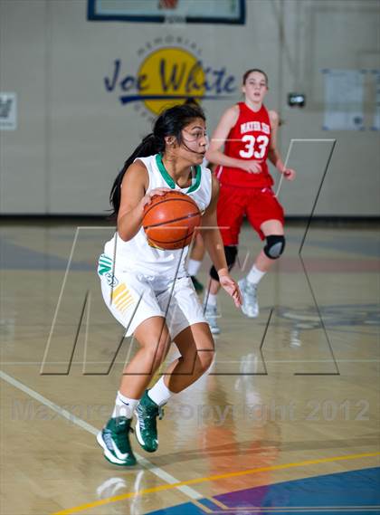 Thumbnail 1 in St. Joseph vs Mater Dei (National Prep Classic) photogallery.
